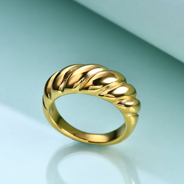 R008 gold croissant round Dome Ring
