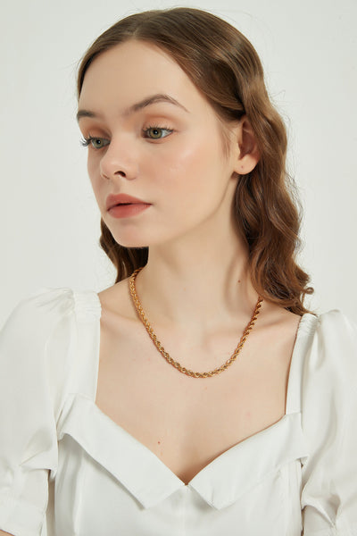 Ava gold twist rope necklace